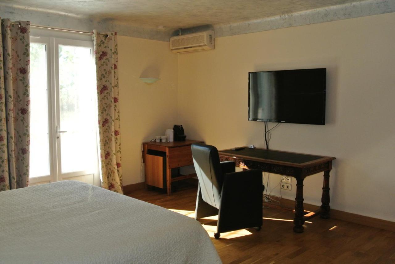 مبيت وإفطار آرْلْ Grand Tamaris Hosting المظهر الخارجي الصورة